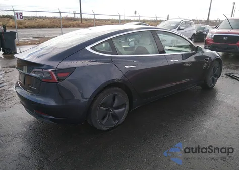 2020 Tesla Model 3 Long Range Dual Motor All-Wheel Drive z USA, uszkodzony, nr VIN 5YJ3E1EB5LF522076
